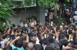 at Rajesh Khanna_s Funeral in Mumbai on 19th July 2012 (155).JPG